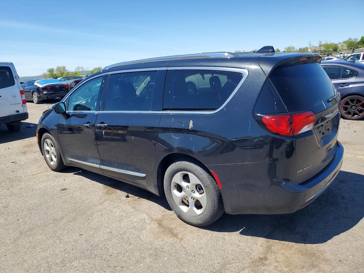Chrysler Pacifica Touring L Plus