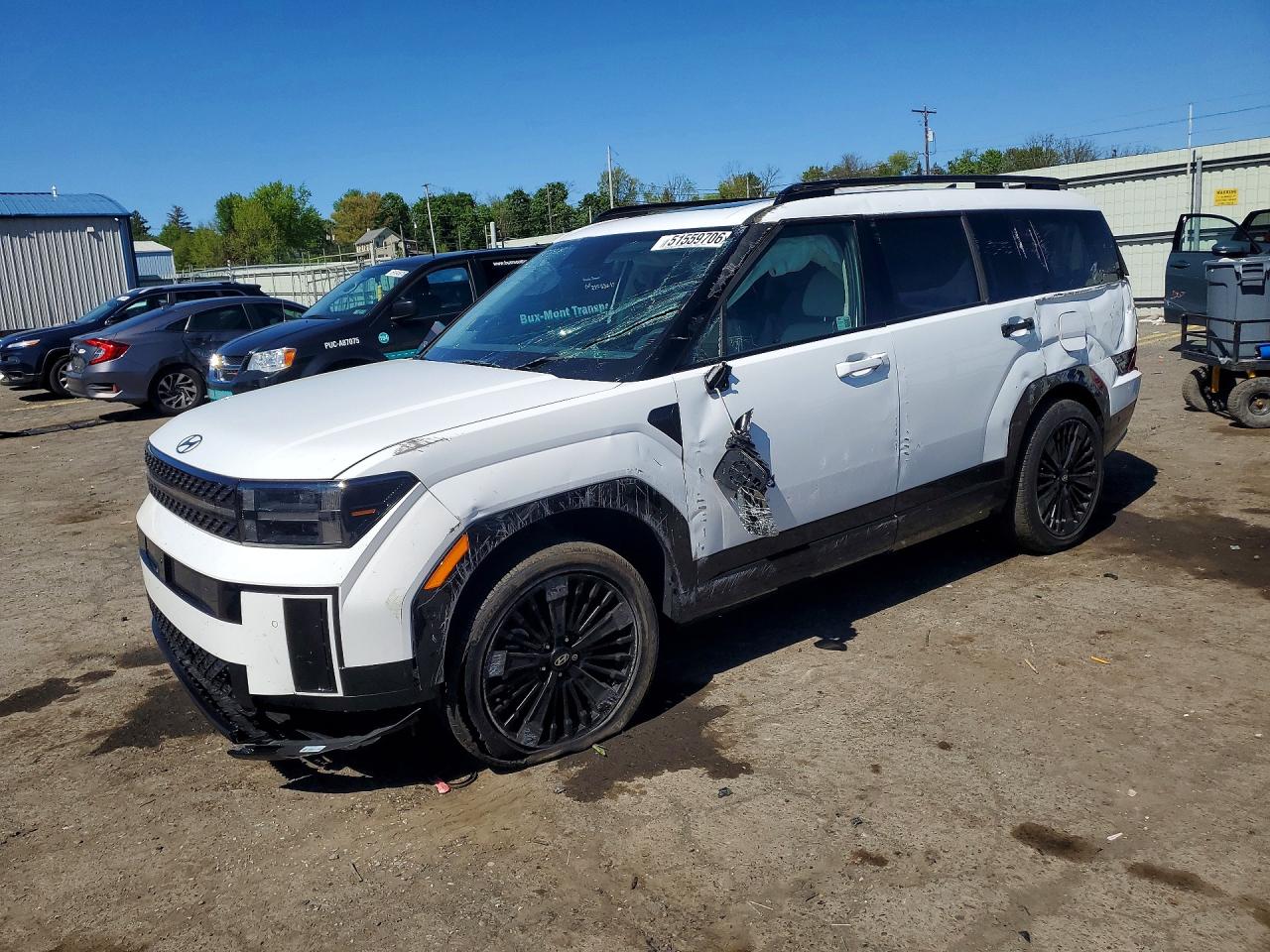 Salvage Hyundai SANTA FE Image