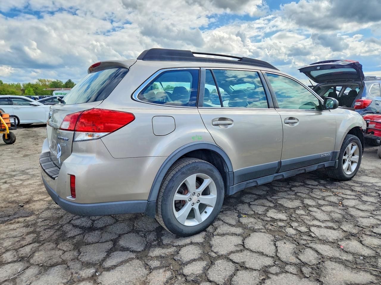Subaru Outback 2.5i