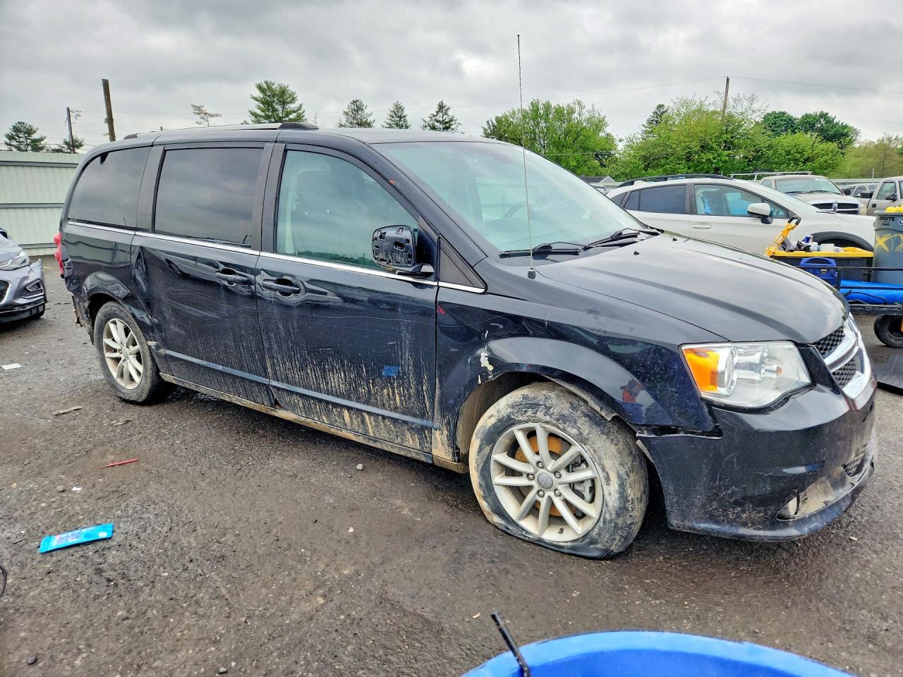 Dodge Caravan Sxt