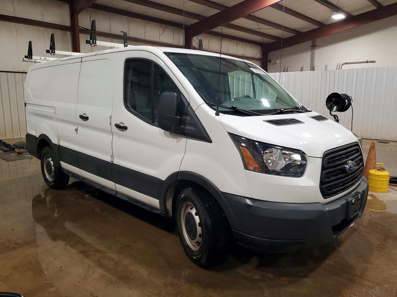 Ford Transit T-150