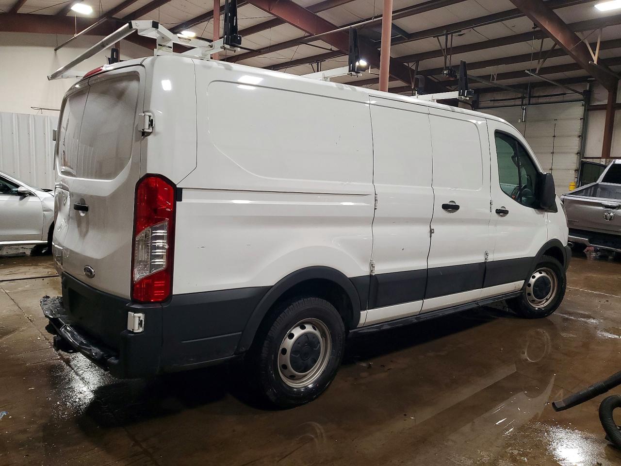 Ford Transit T-150