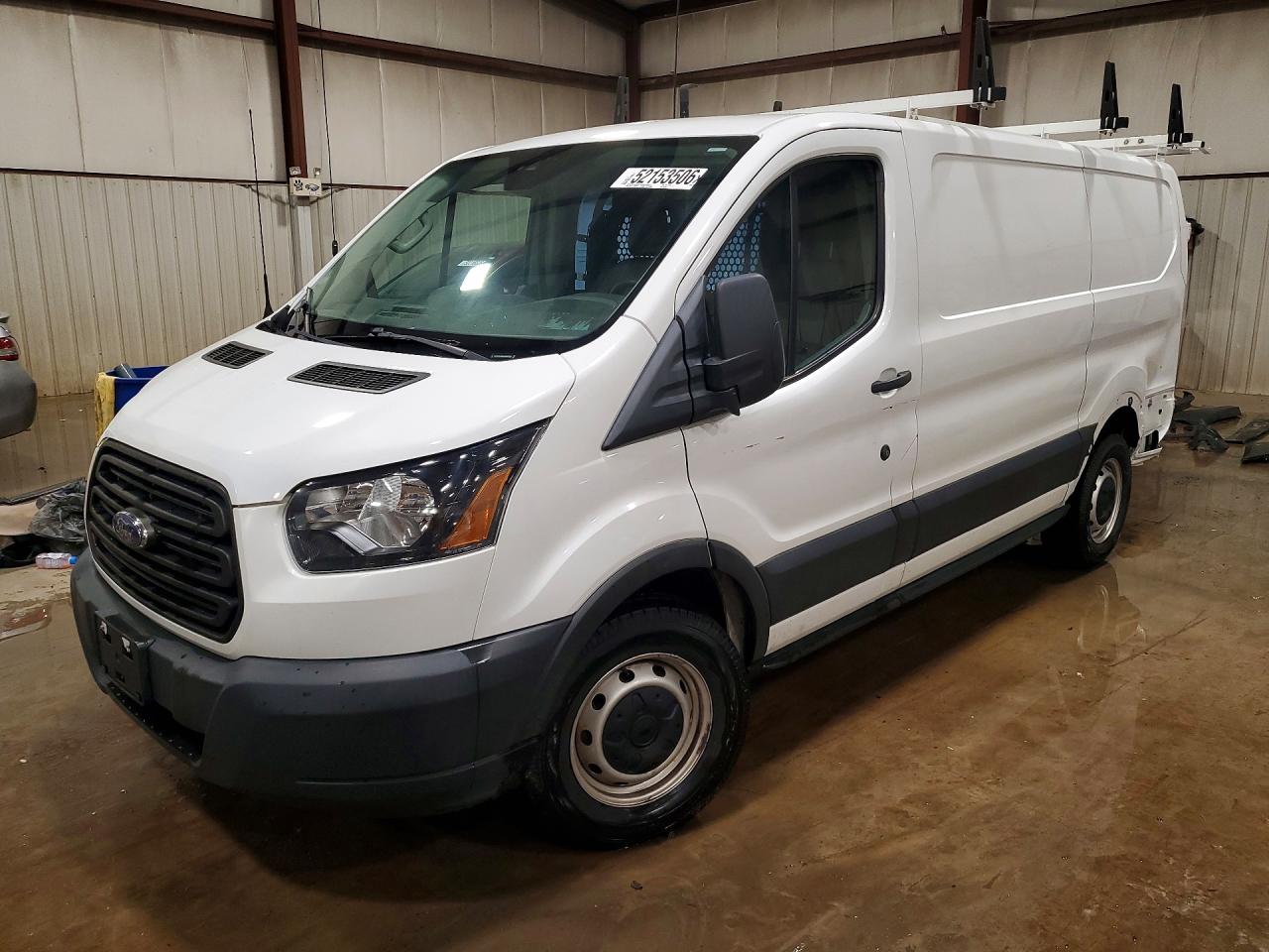 Salvage Ford Transit Image