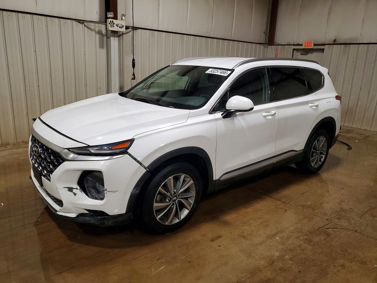 Salvage Hyundai SANTA FE Image