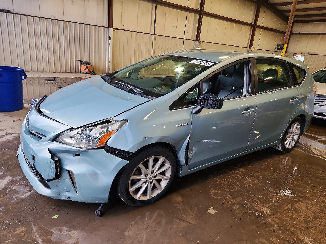 Salvage Toyota Prius Image