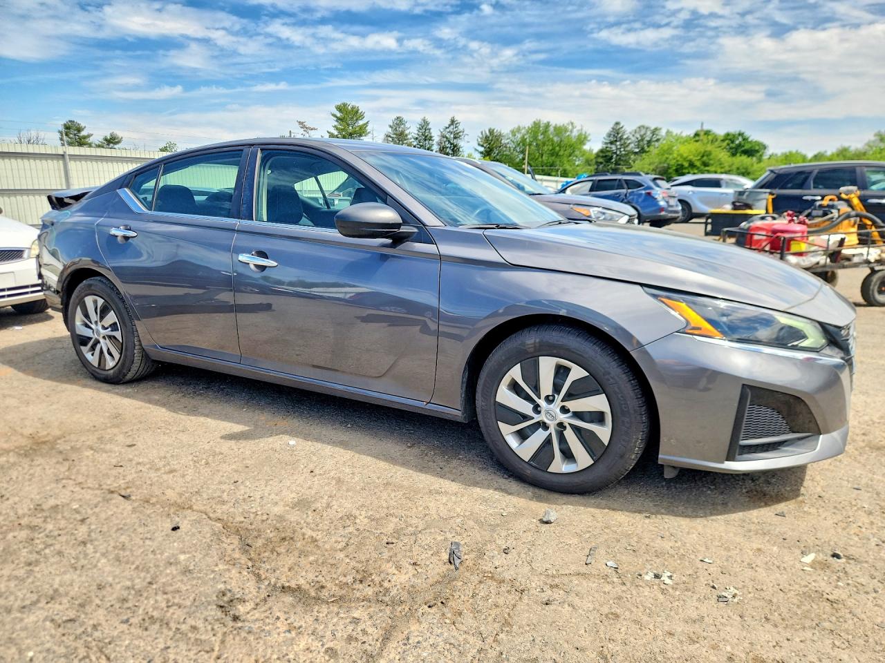 Nissan Altima S