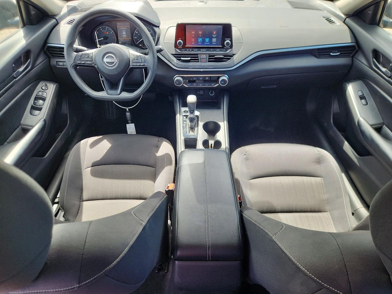 Nissan Altima S