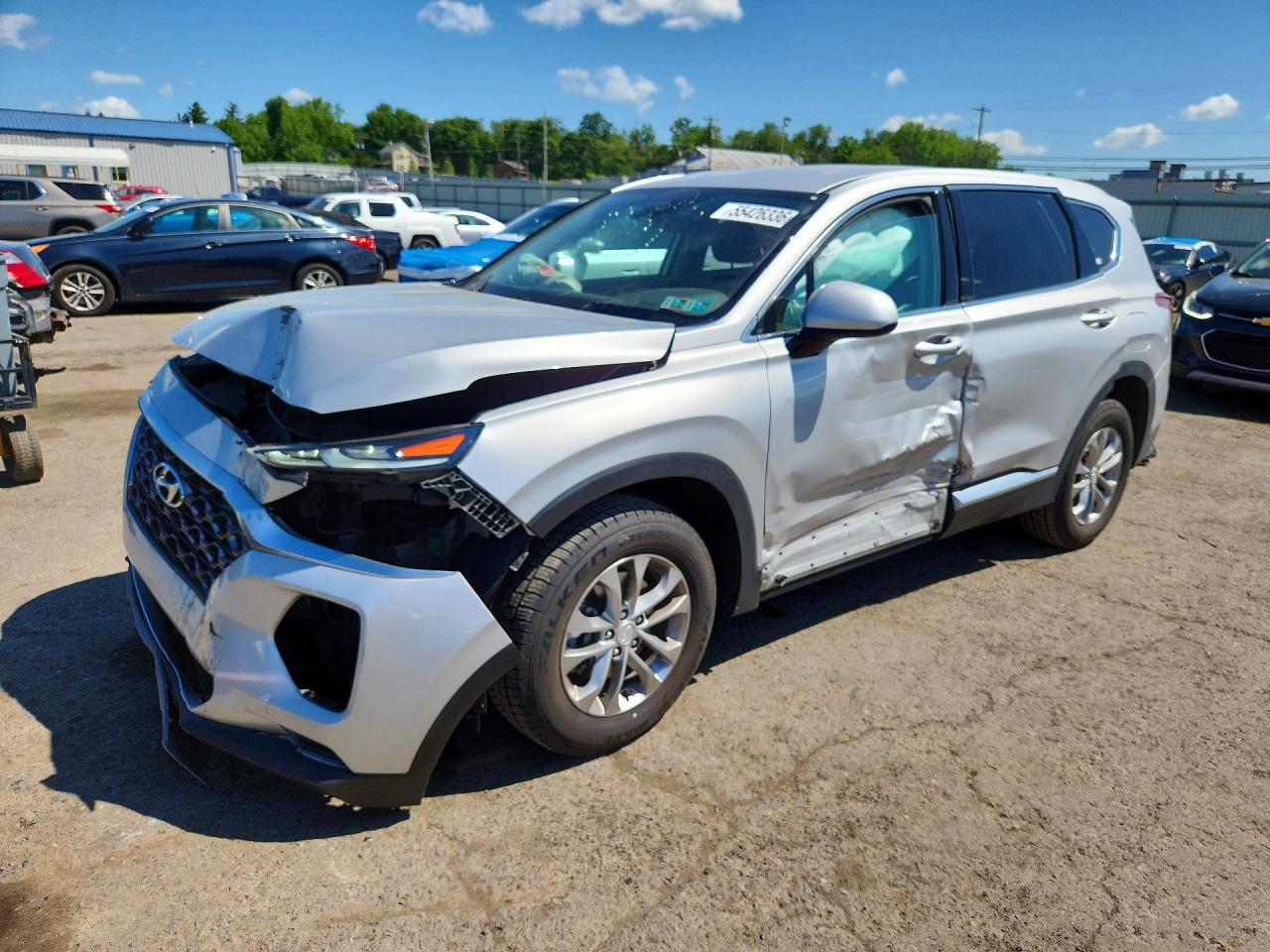 Salvage Hyundai SANTA FE Image