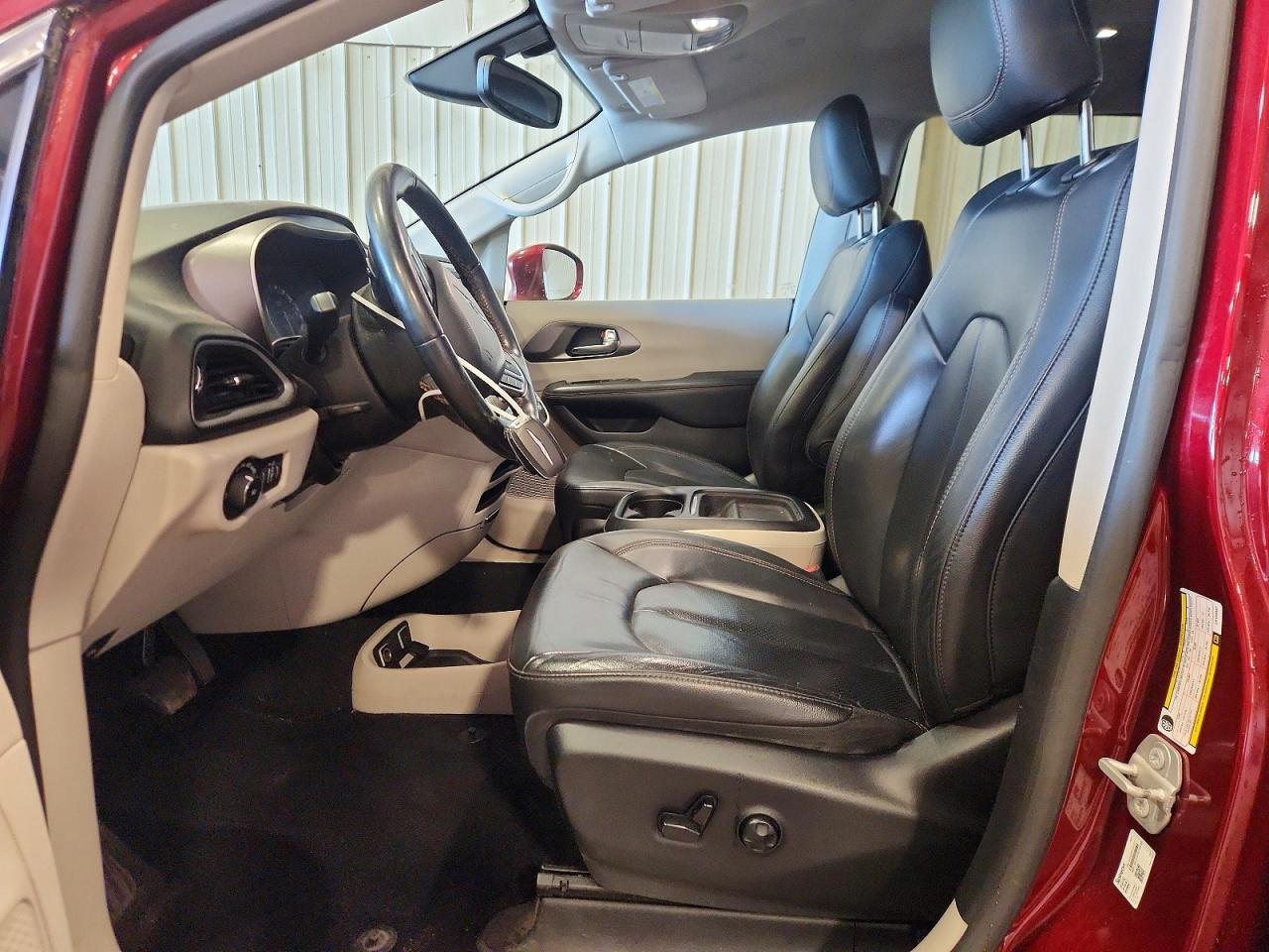 Chrysler Pacifica Touring L