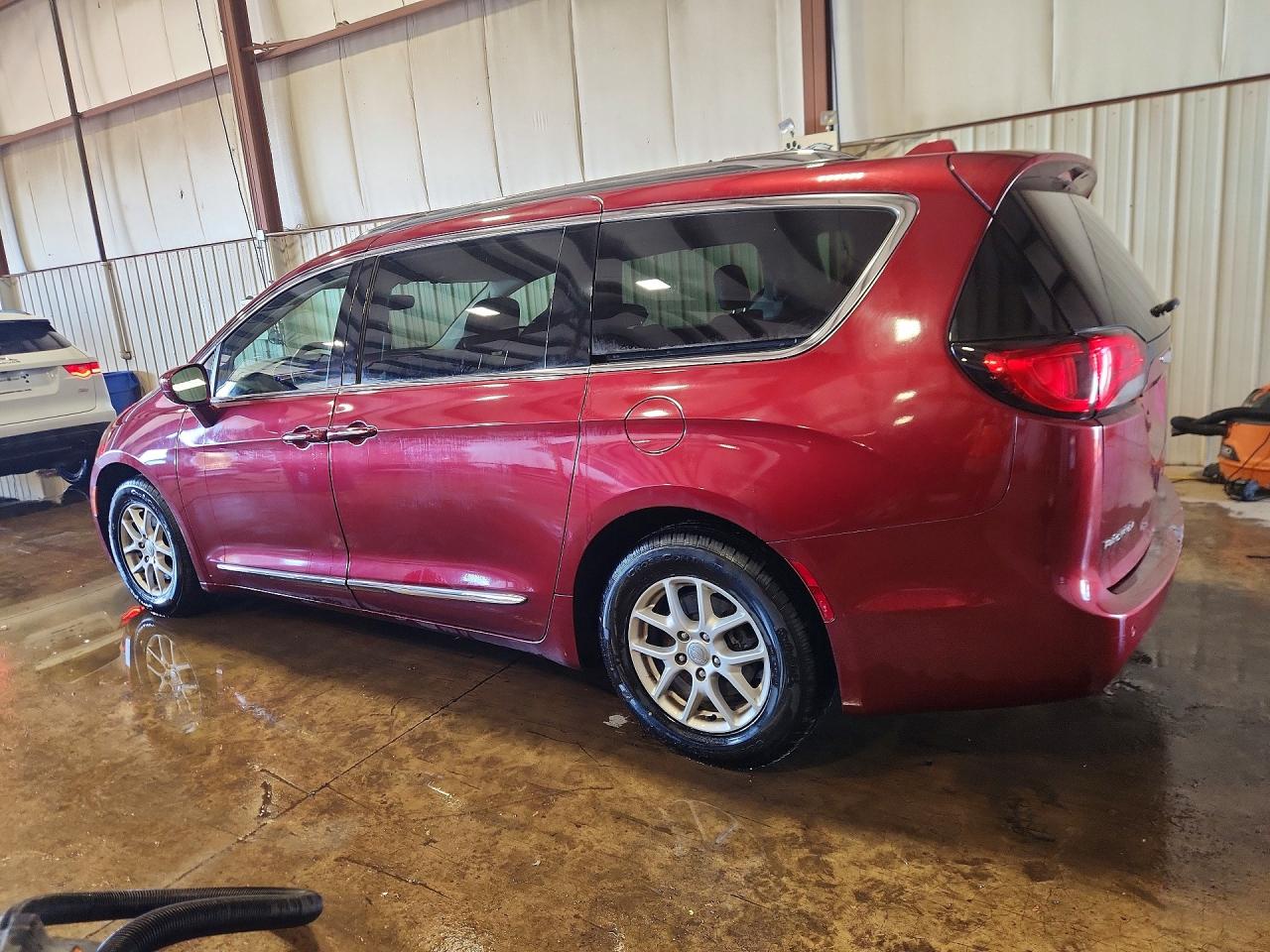 Chrysler Pacifica Touring L