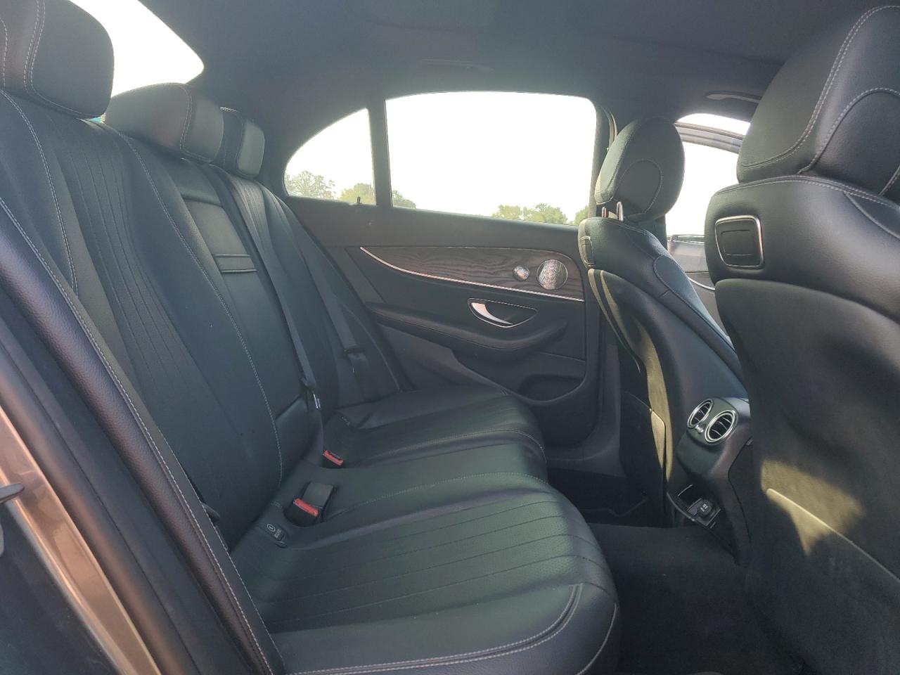 Mercedes-Benz E-Class 400 4matic