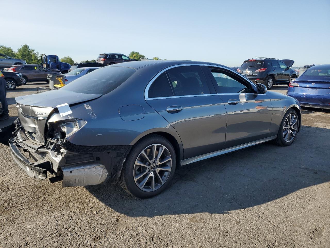 Mercedes-Benz E-Class 400 4matic