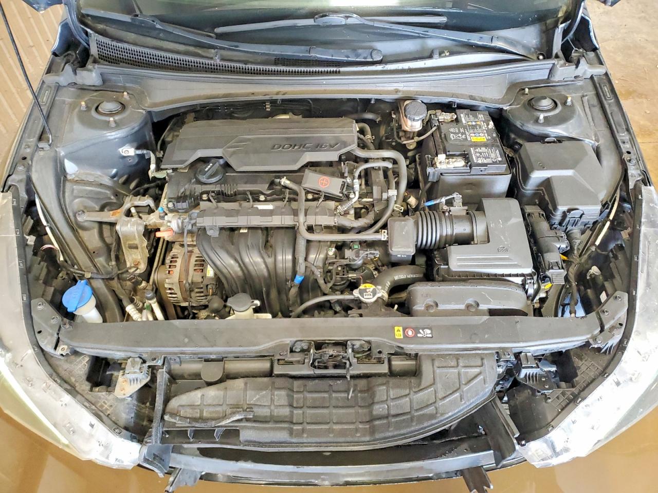 Hyundai ELANTRA Sel