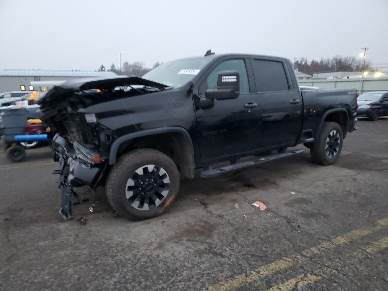 Salvage Chevrolet Silverado Image