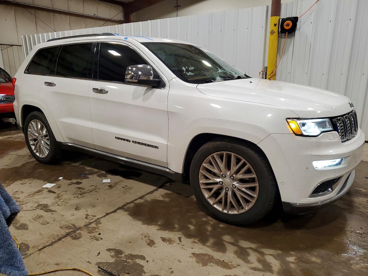 Jeep Grand Cherokee Summit