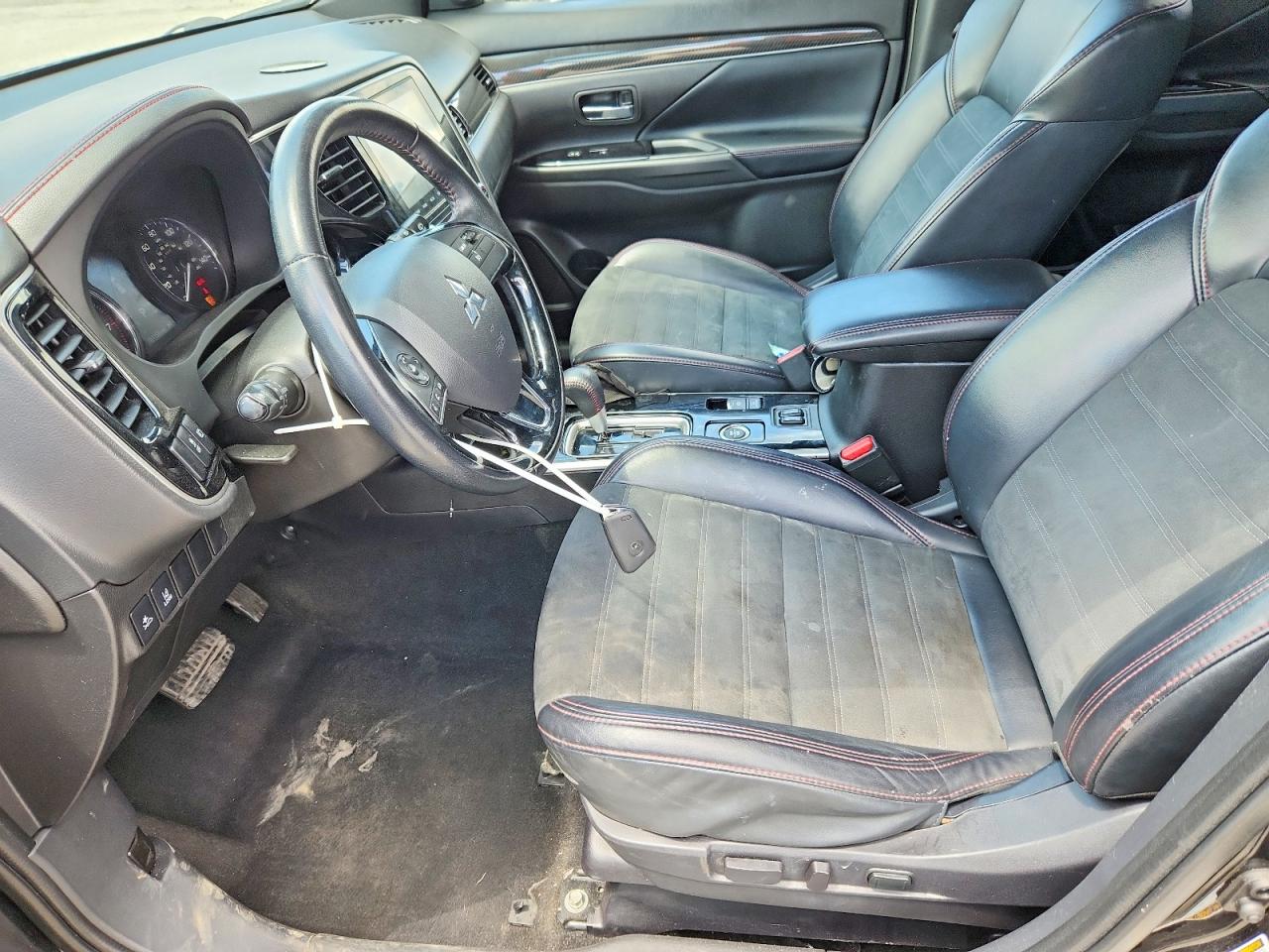 Mitsubishi Outlander Se