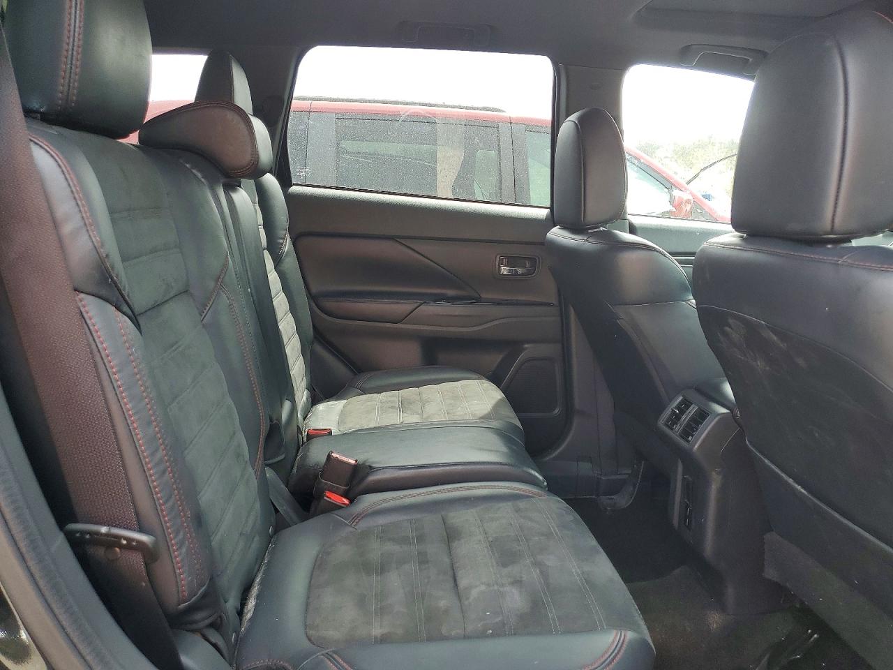Mitsubishi Outlander Se