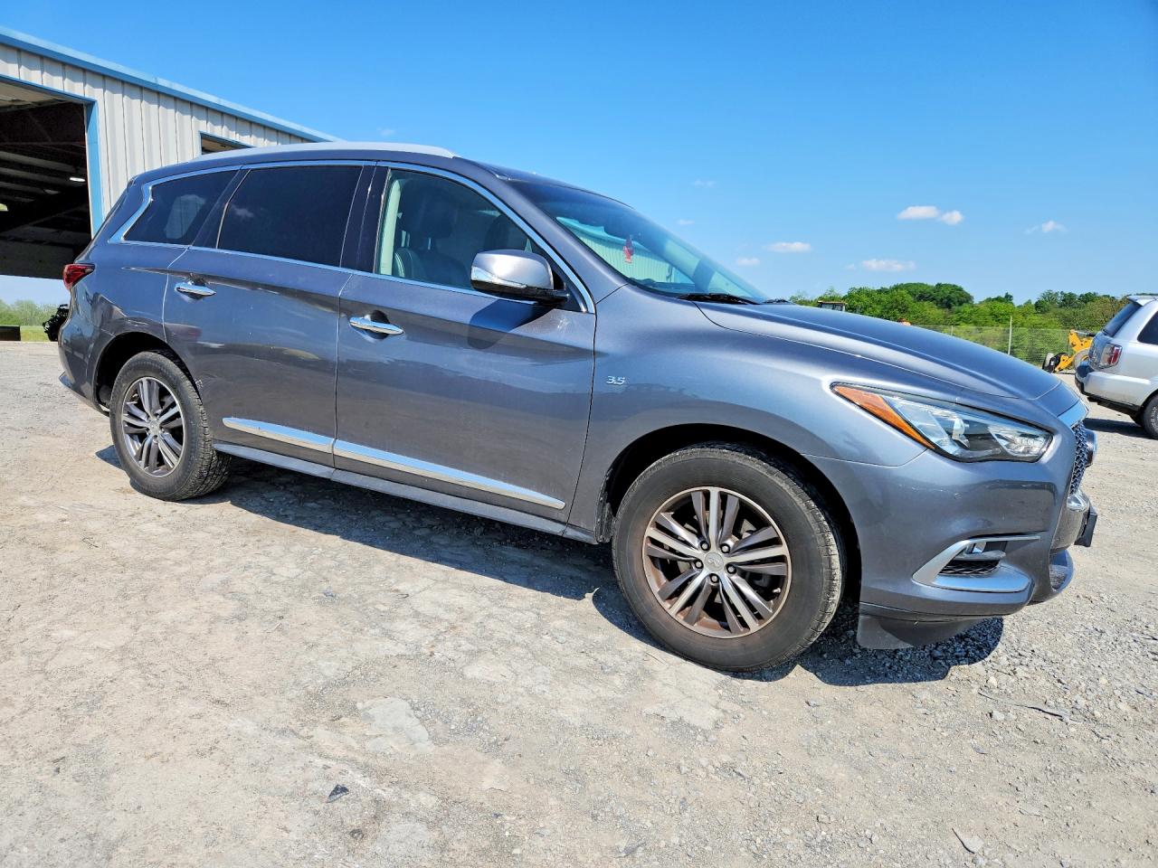 INFINITI Qx Base