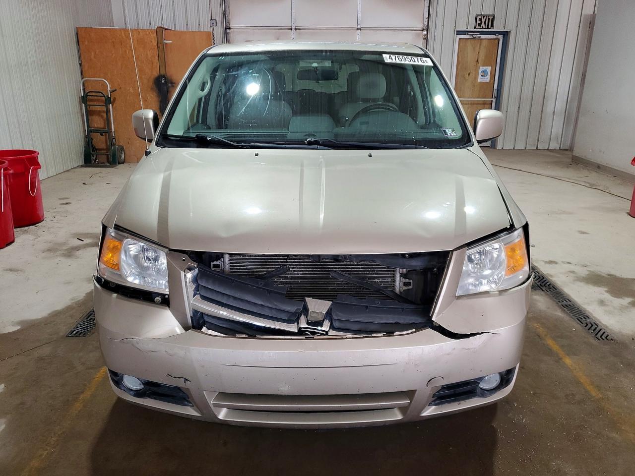 Dodge Caravan Sxt
