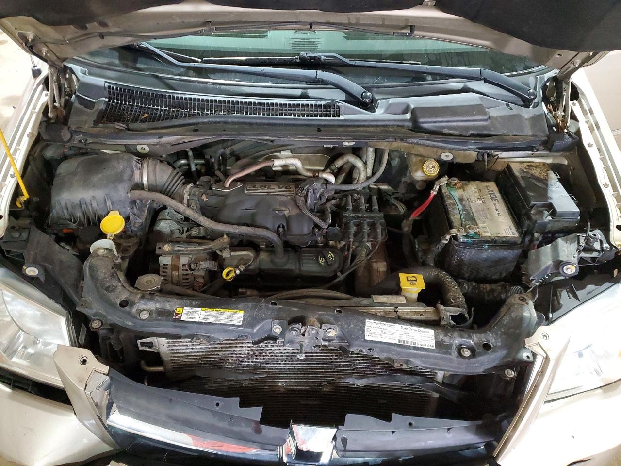 Dodge Caravan Sxt