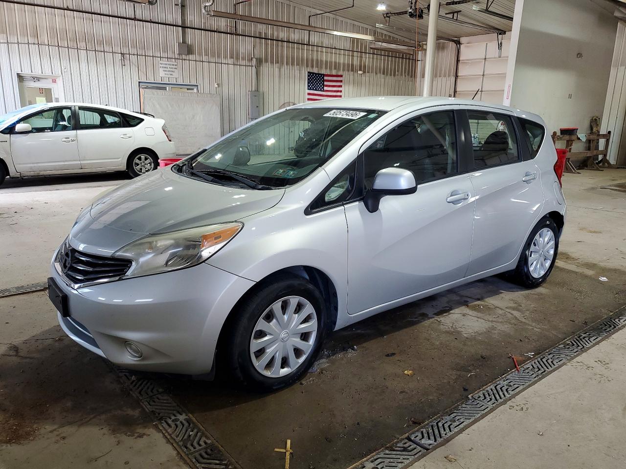 Salvage Nissan Versa Image