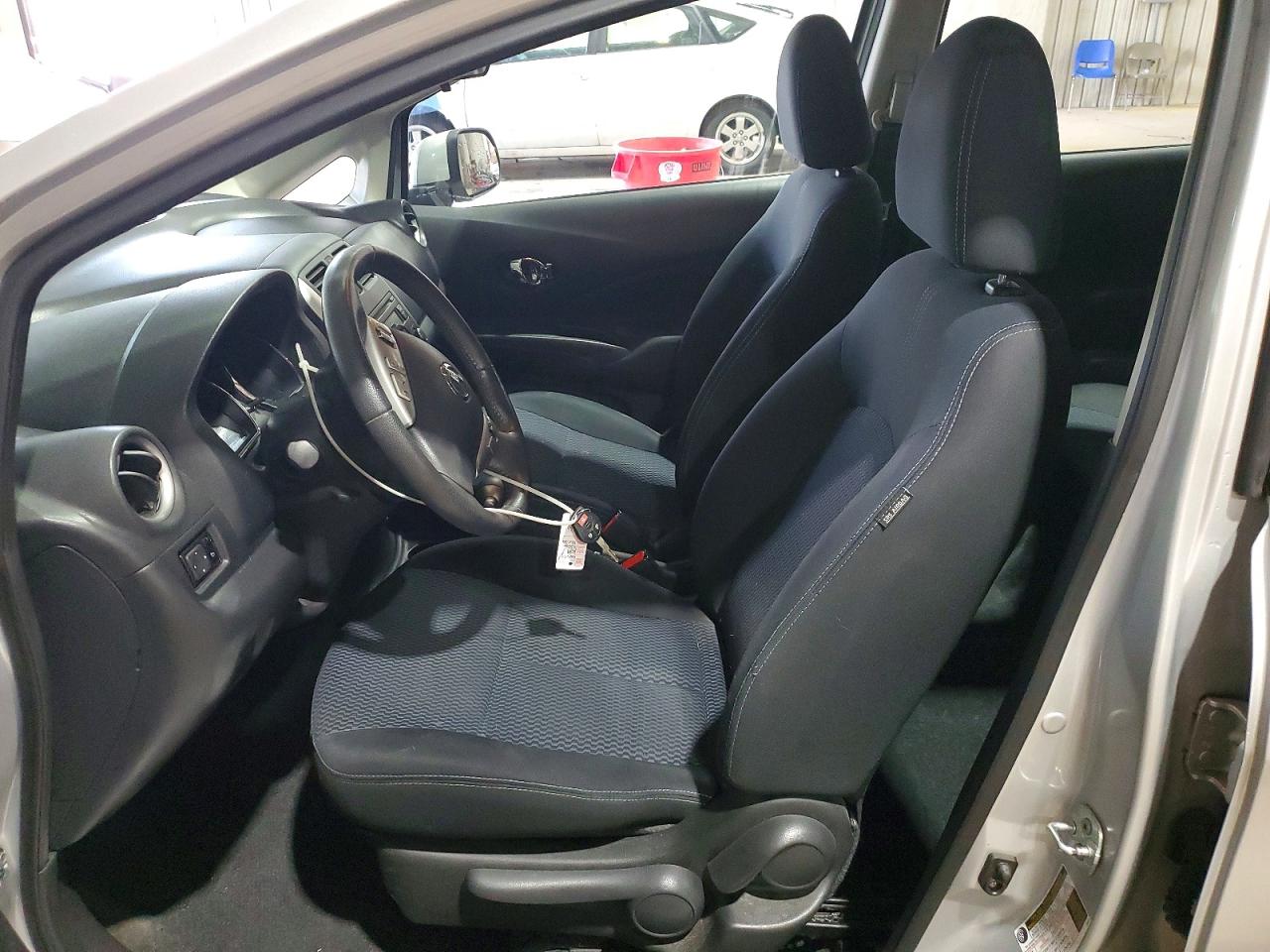 Nissan Versa Sv