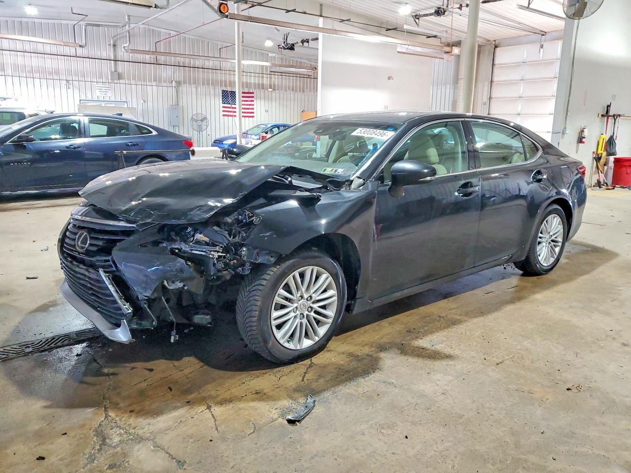 Salvage Lexus Es Image