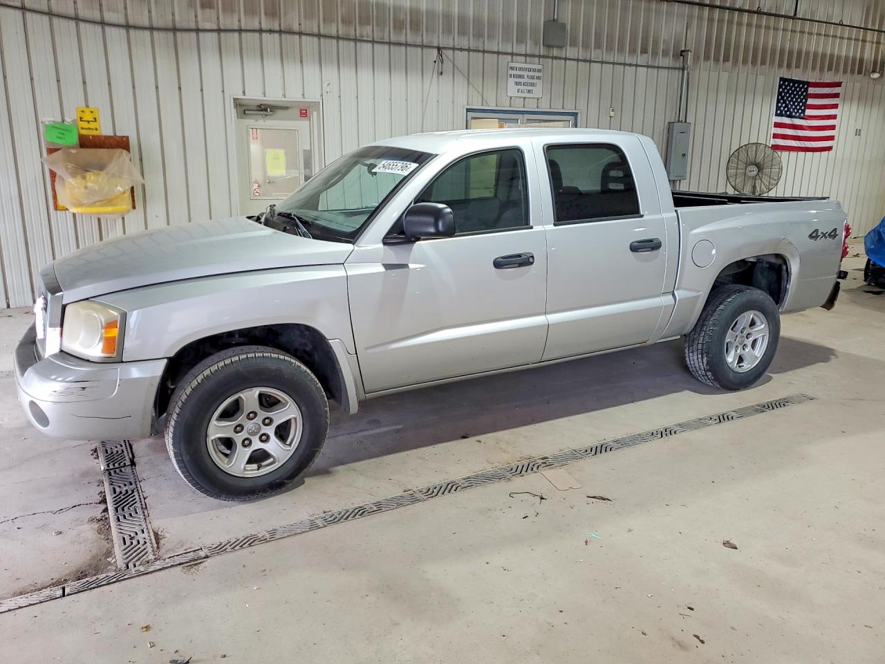 Salvage Dodge Dakota Image