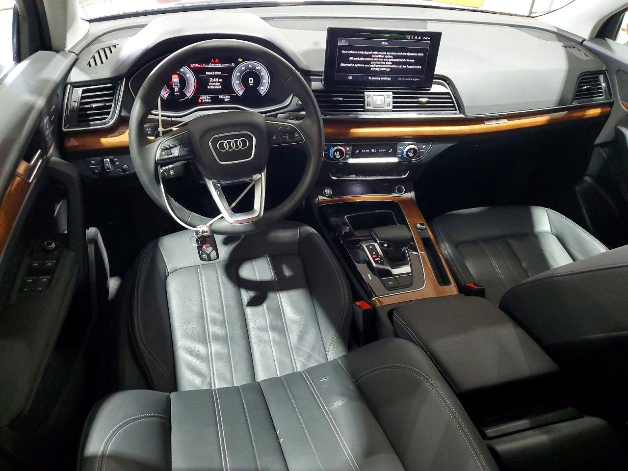 Audi Q5 Premium Plus 45