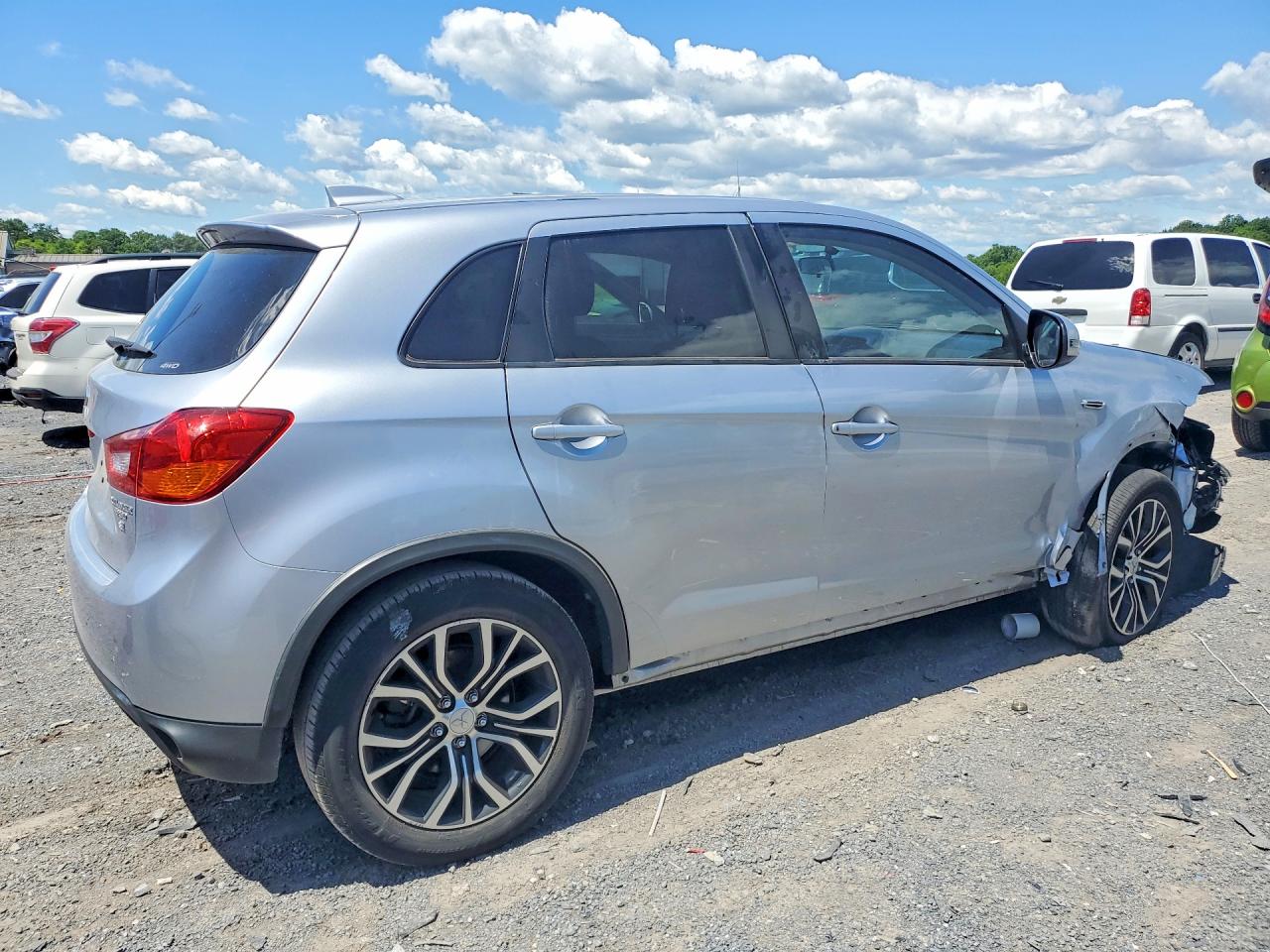 Mitsubishi Outlander Es