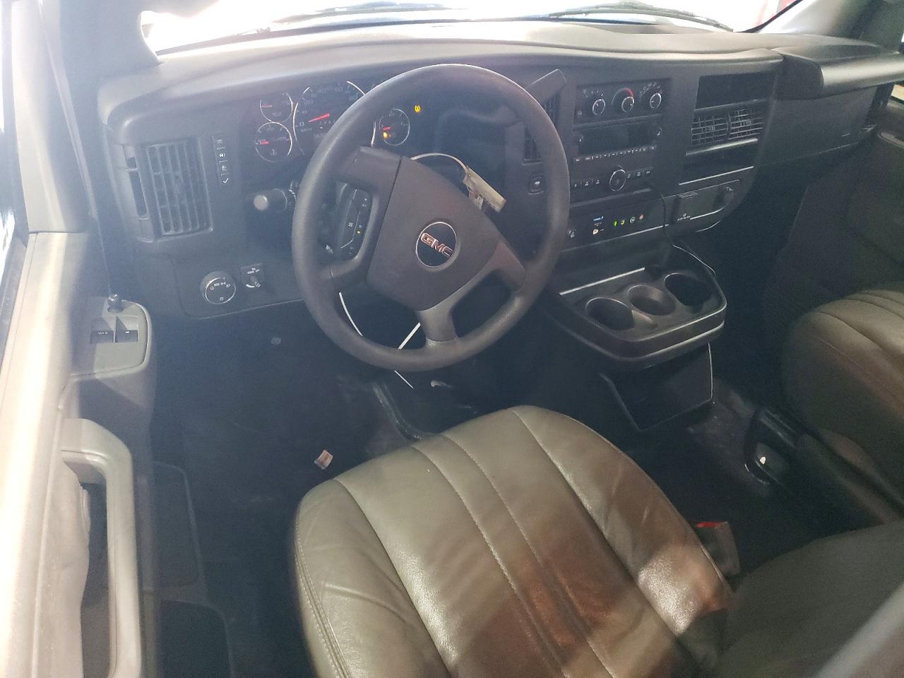 GMC Savana G2500