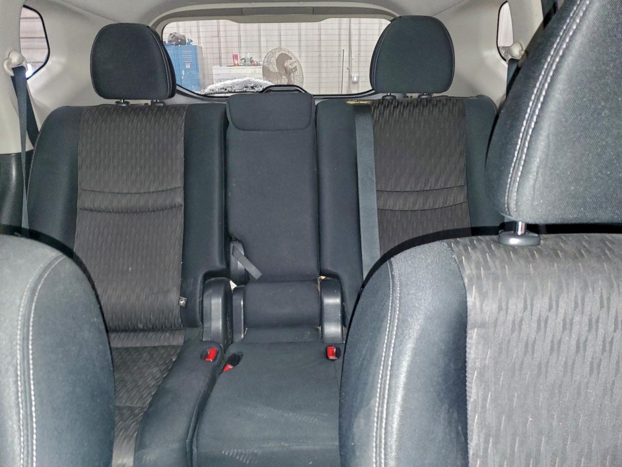 Nissan Rogue S