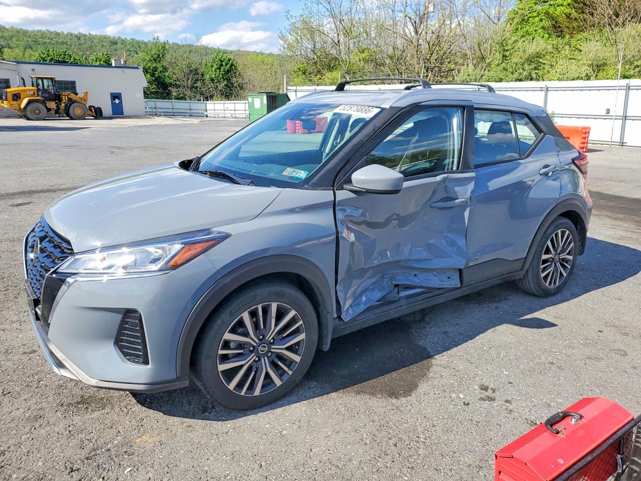 Salvage Nissan Kicks Image