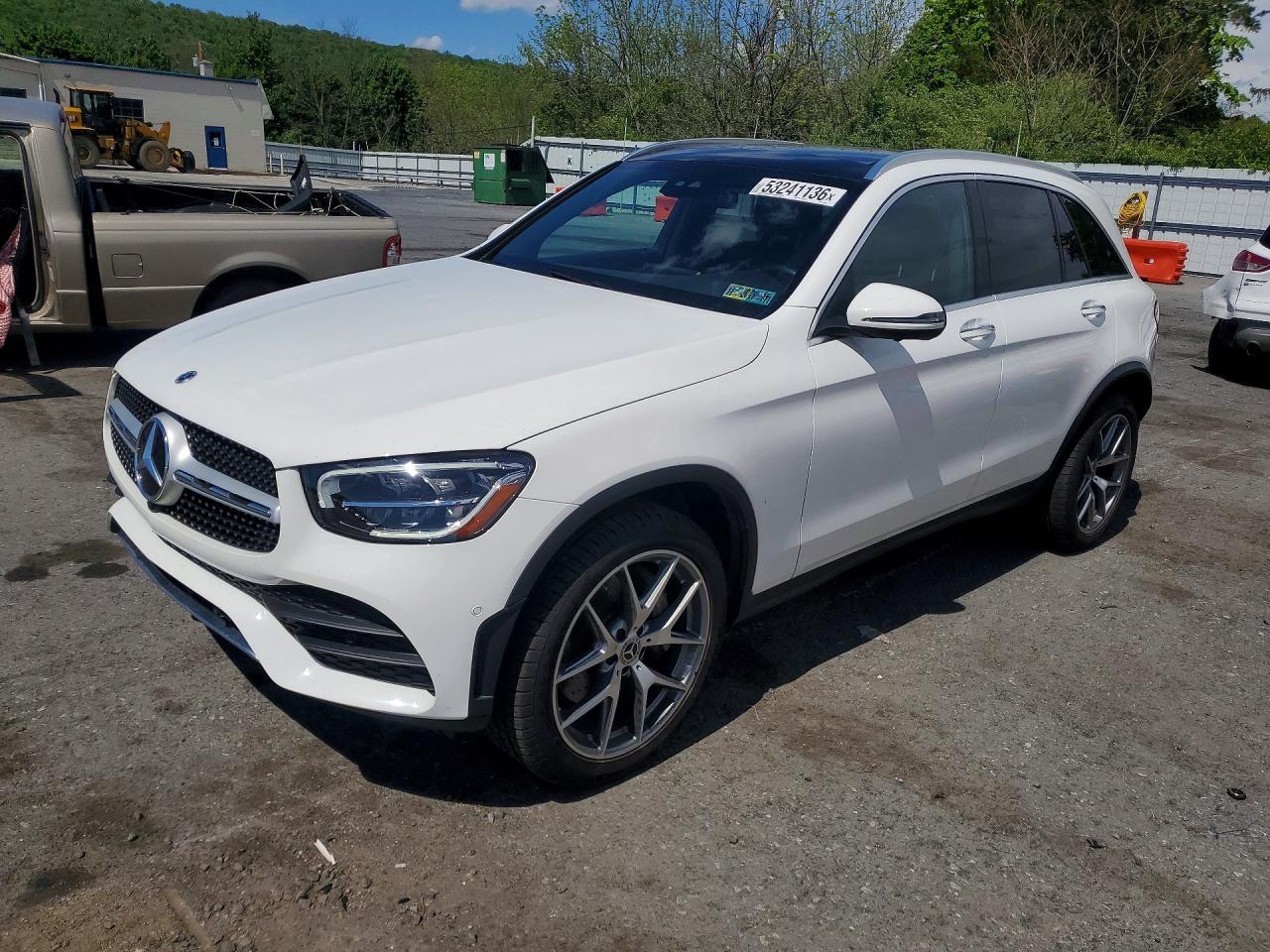 Salvage Mercedes-Benz GLC Image