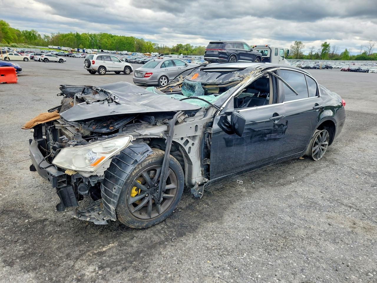 Salvage INFINITI G35 Image