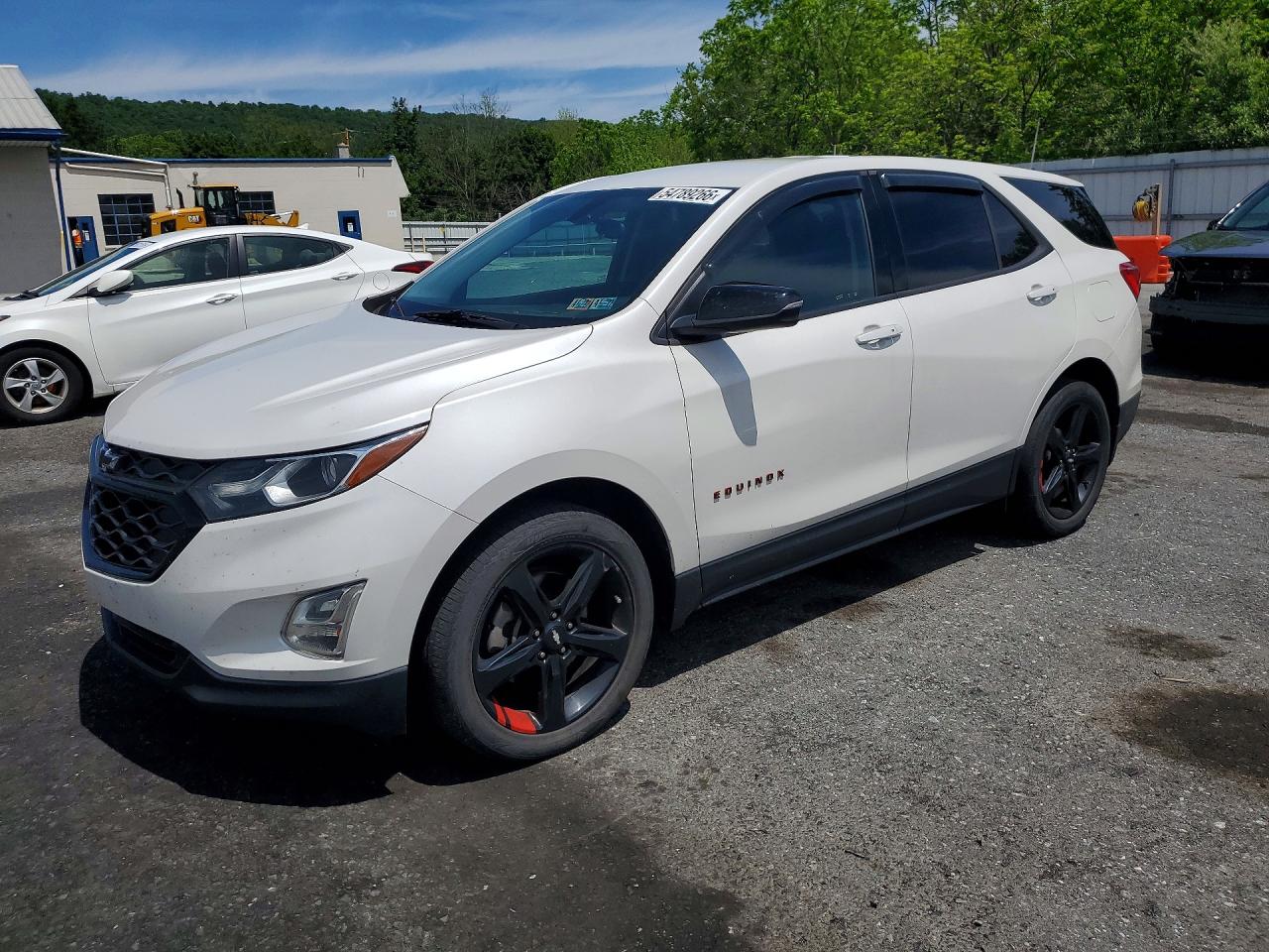 Salvage Chevrolet Equinox Image