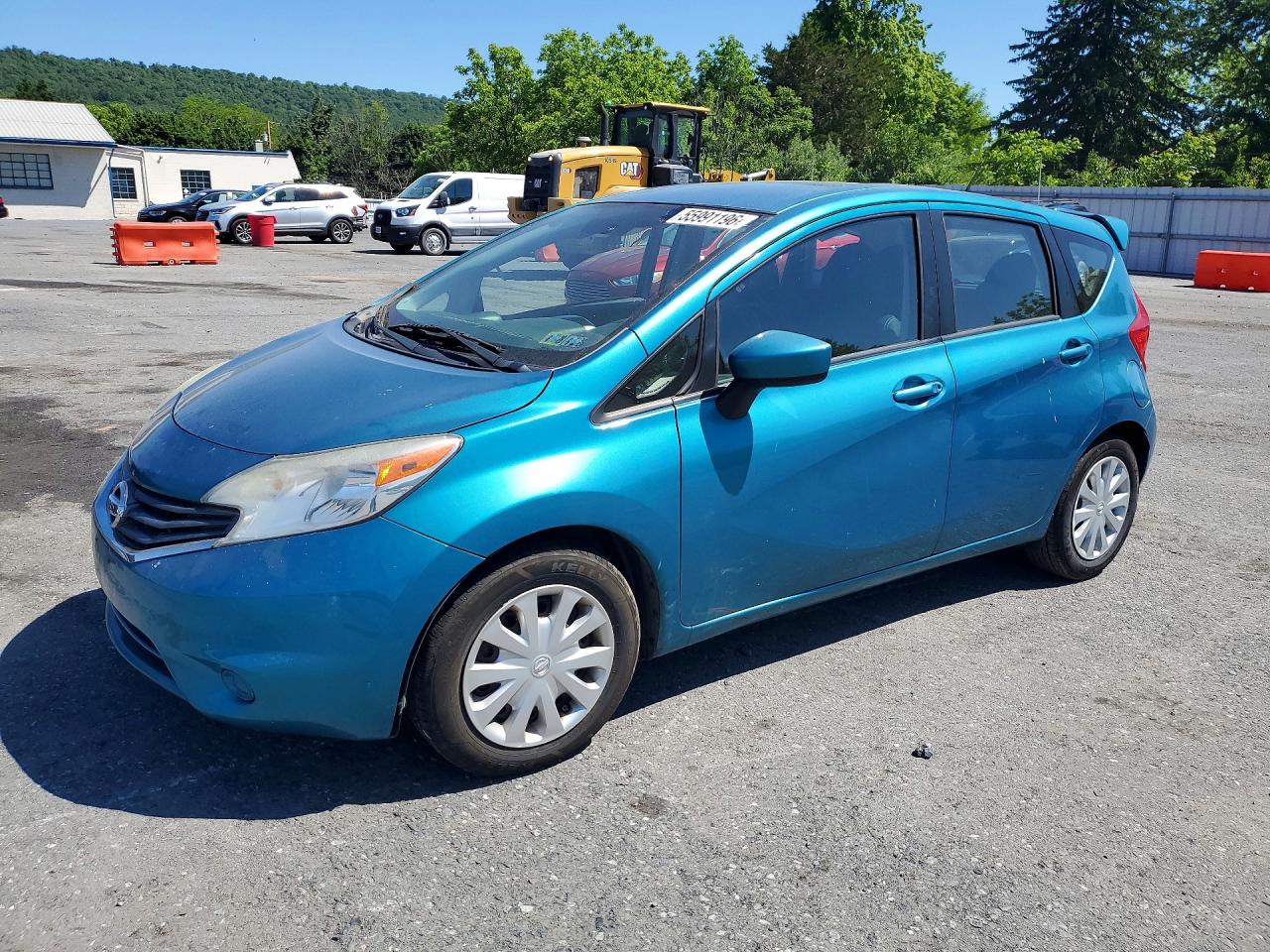 Salvage Nissan Versa Image