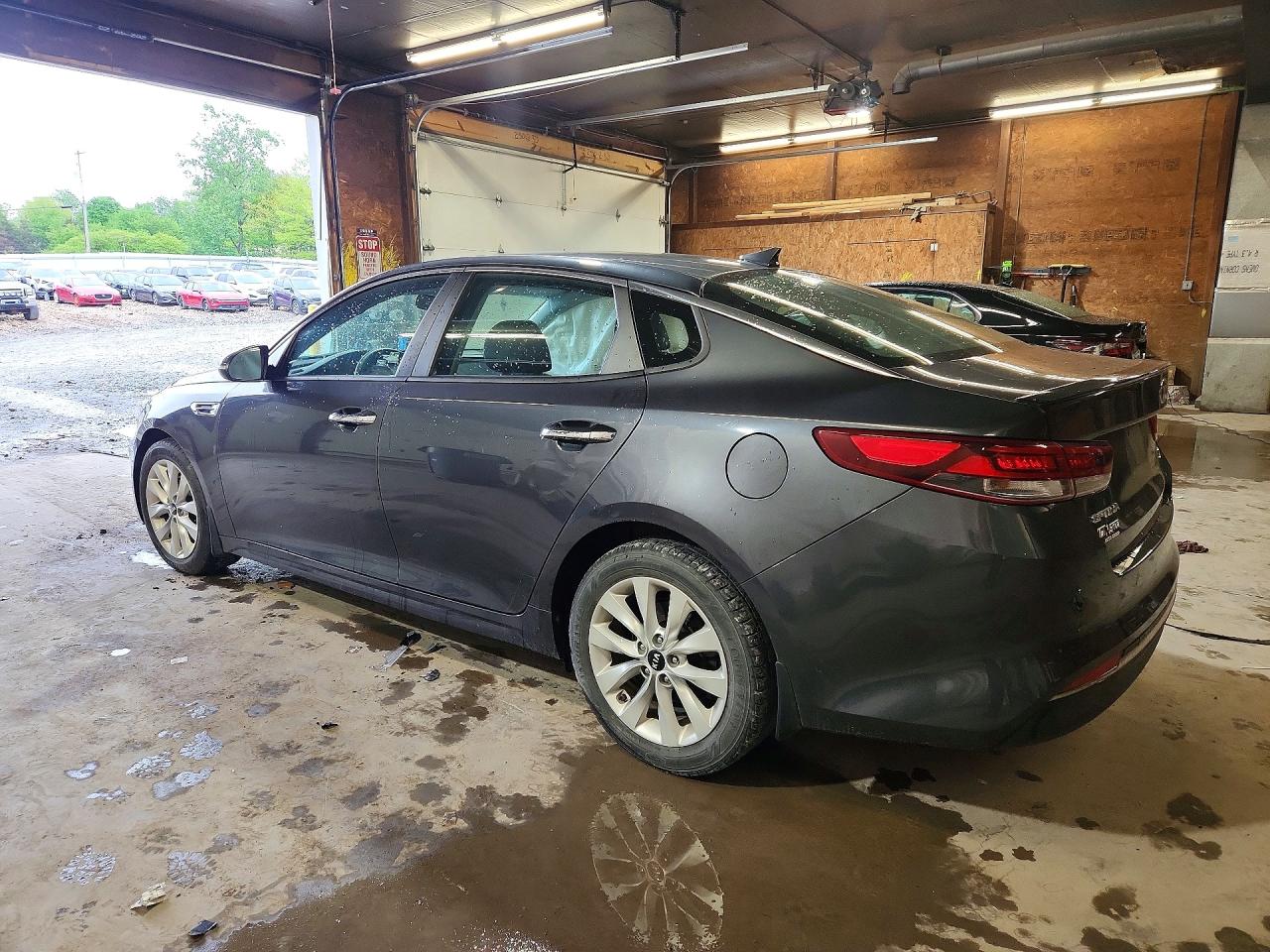 Kia Optima S