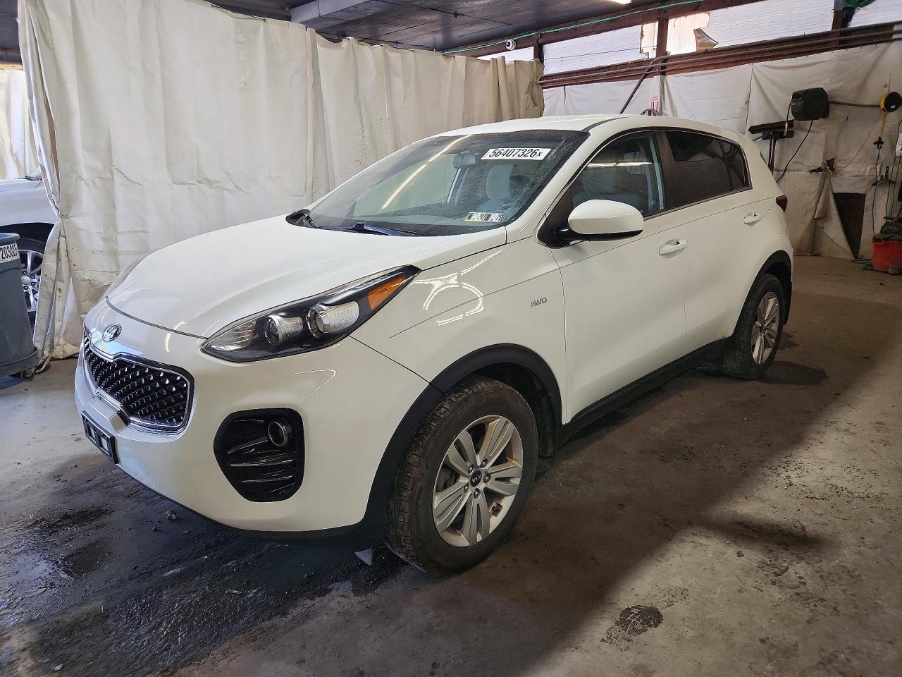 Salvage Kia Sportage Image