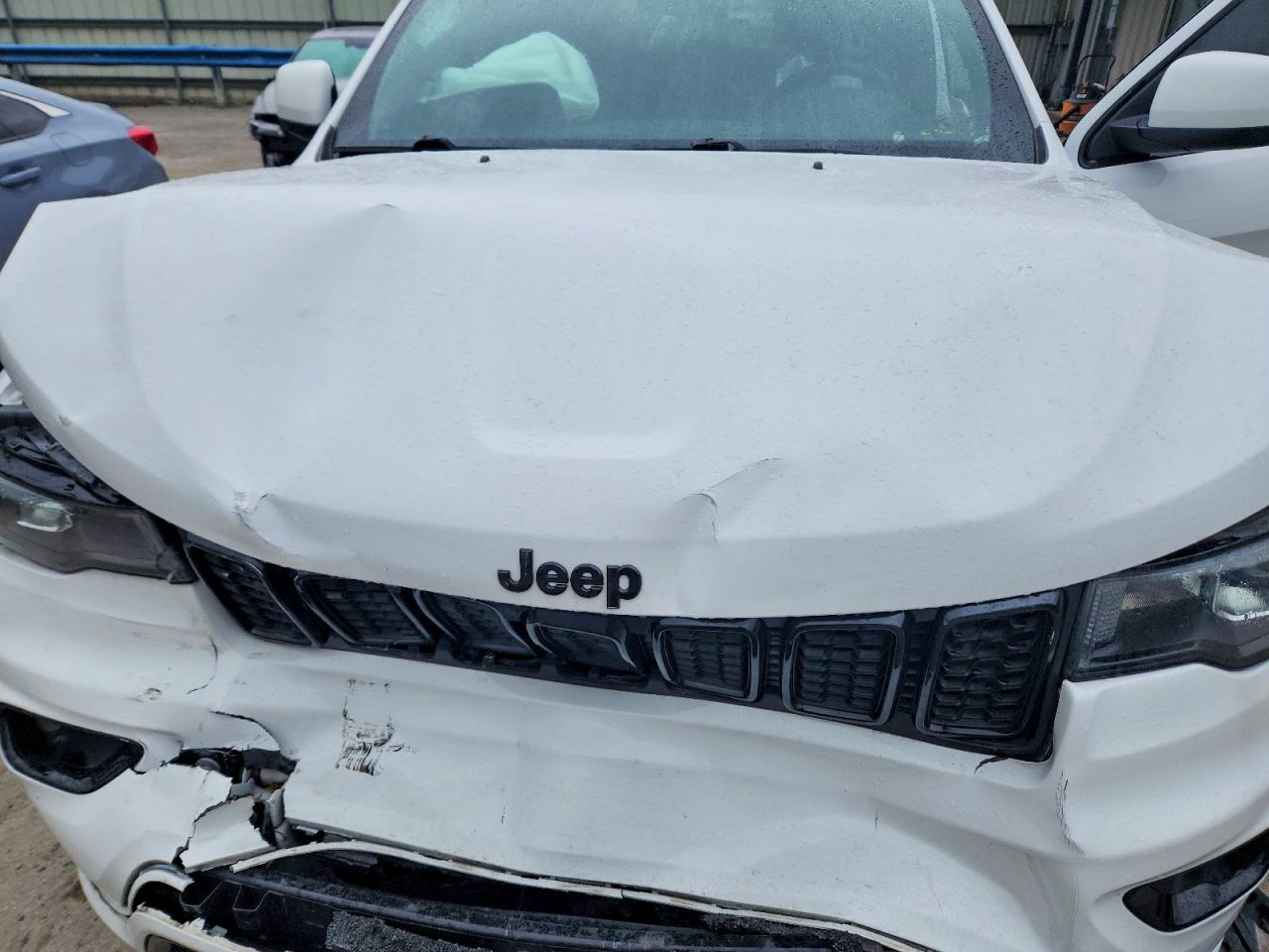 Jeep Cherokee Laredo