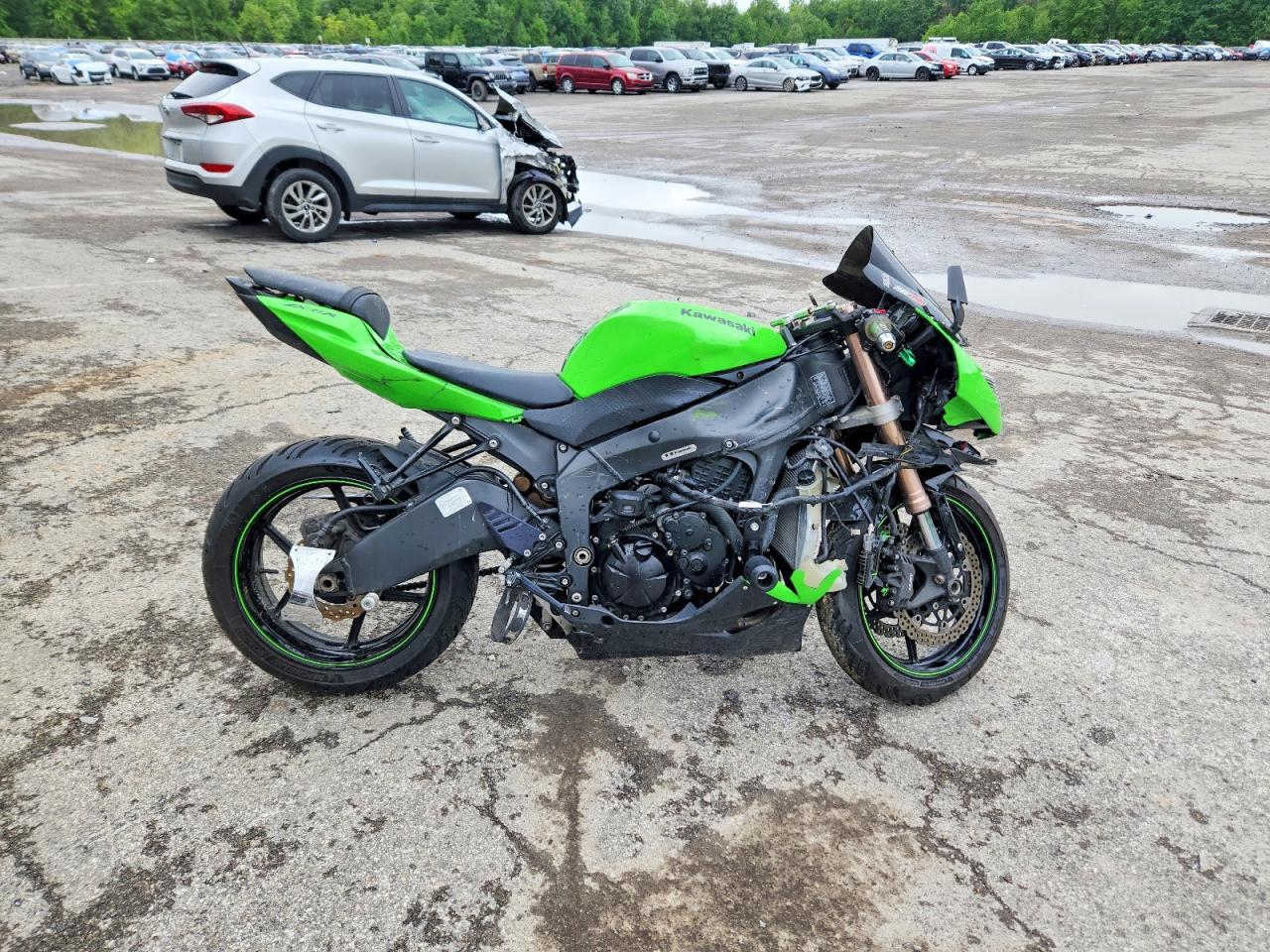Salvage Kawasaki Ninja 600 Image