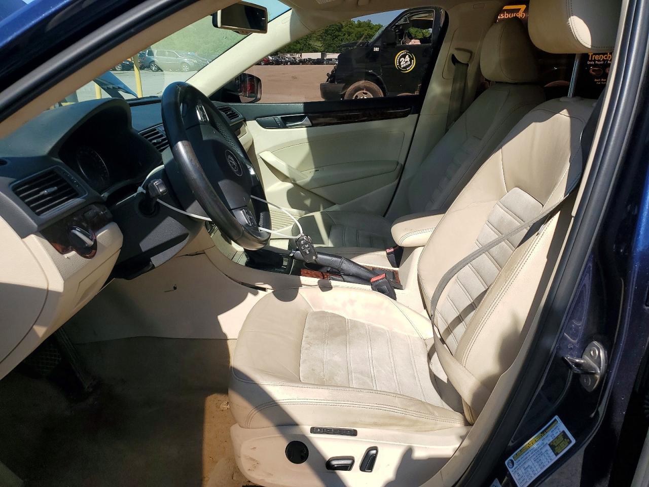 Volkswagen Passat Sel