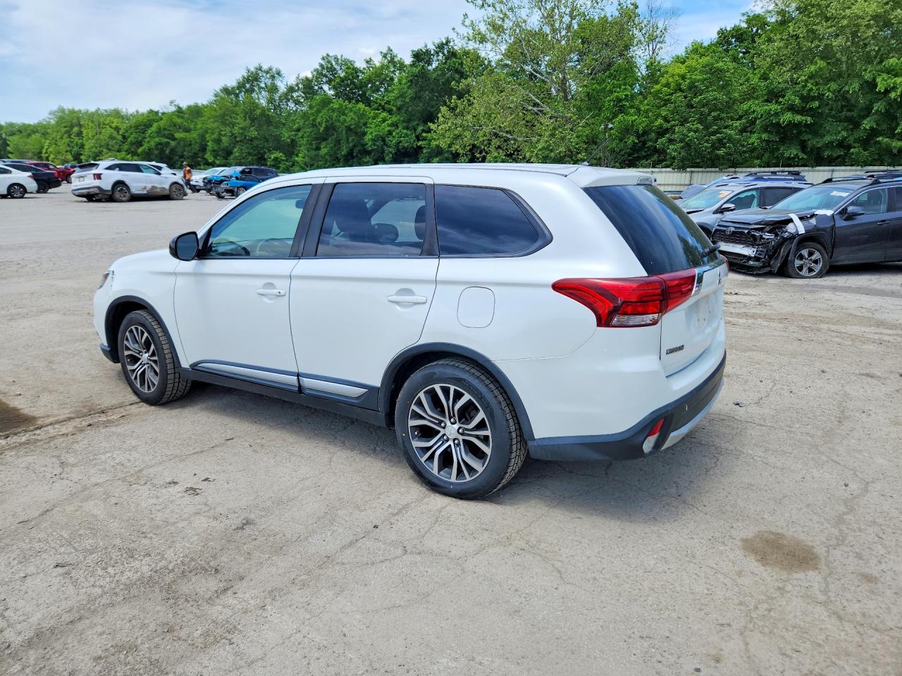 Mitsubishi Outlander Se