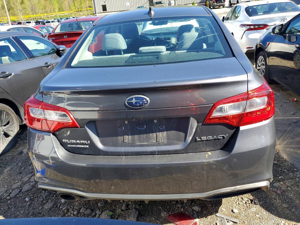 Subaru Legacy 2.5i Premium