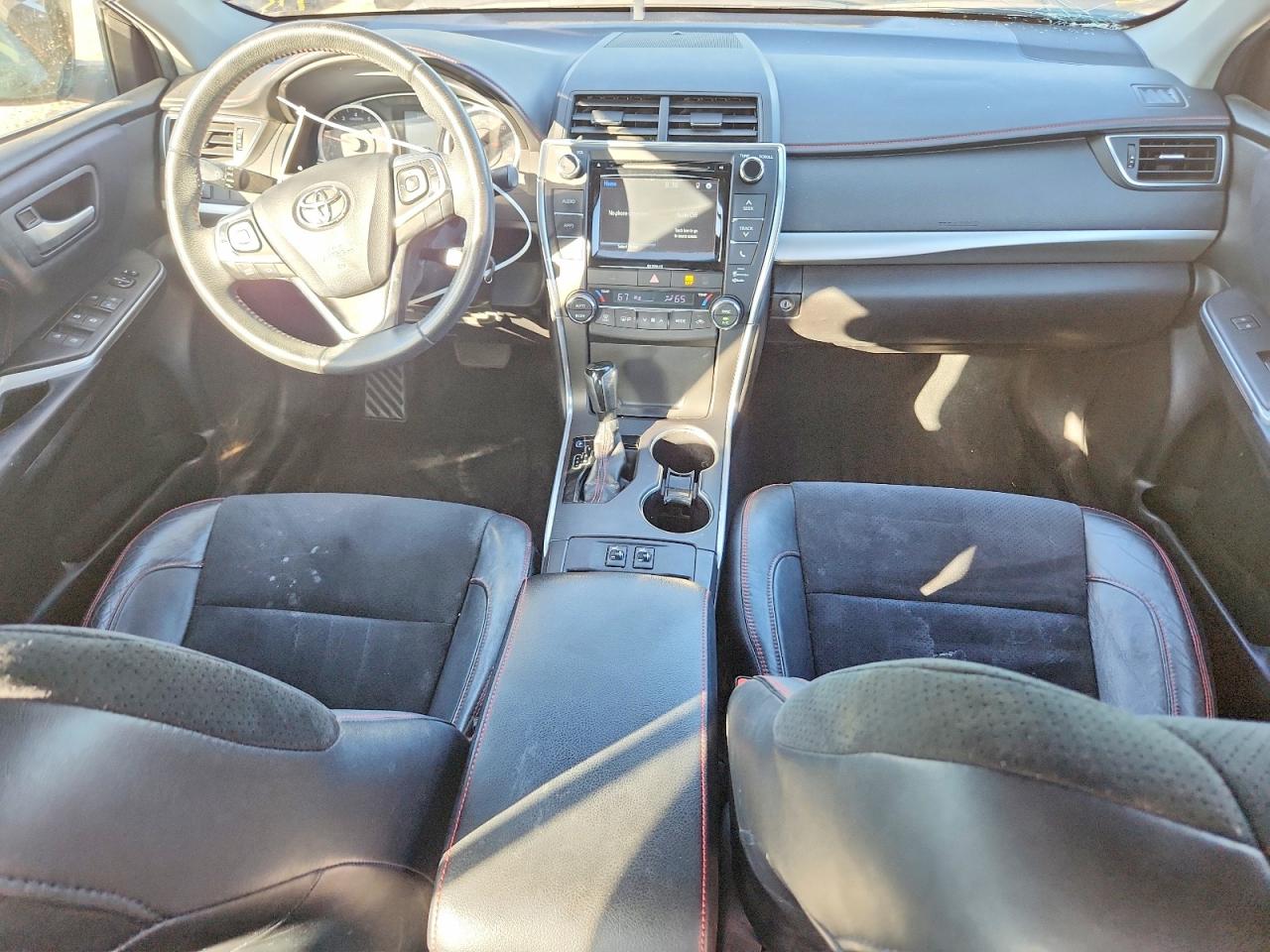Toyota Camry Xse
