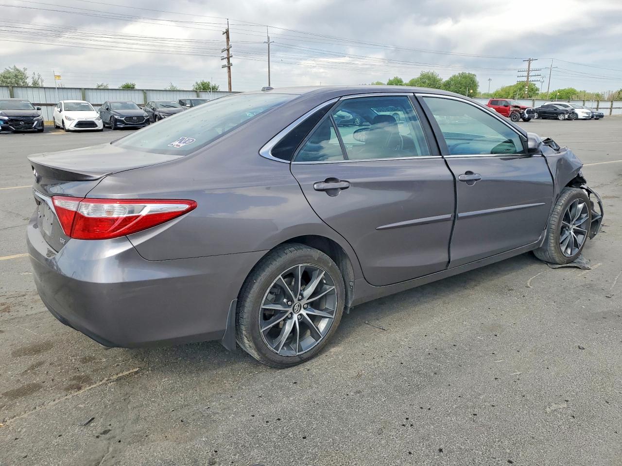 Toyota Camry Xse
