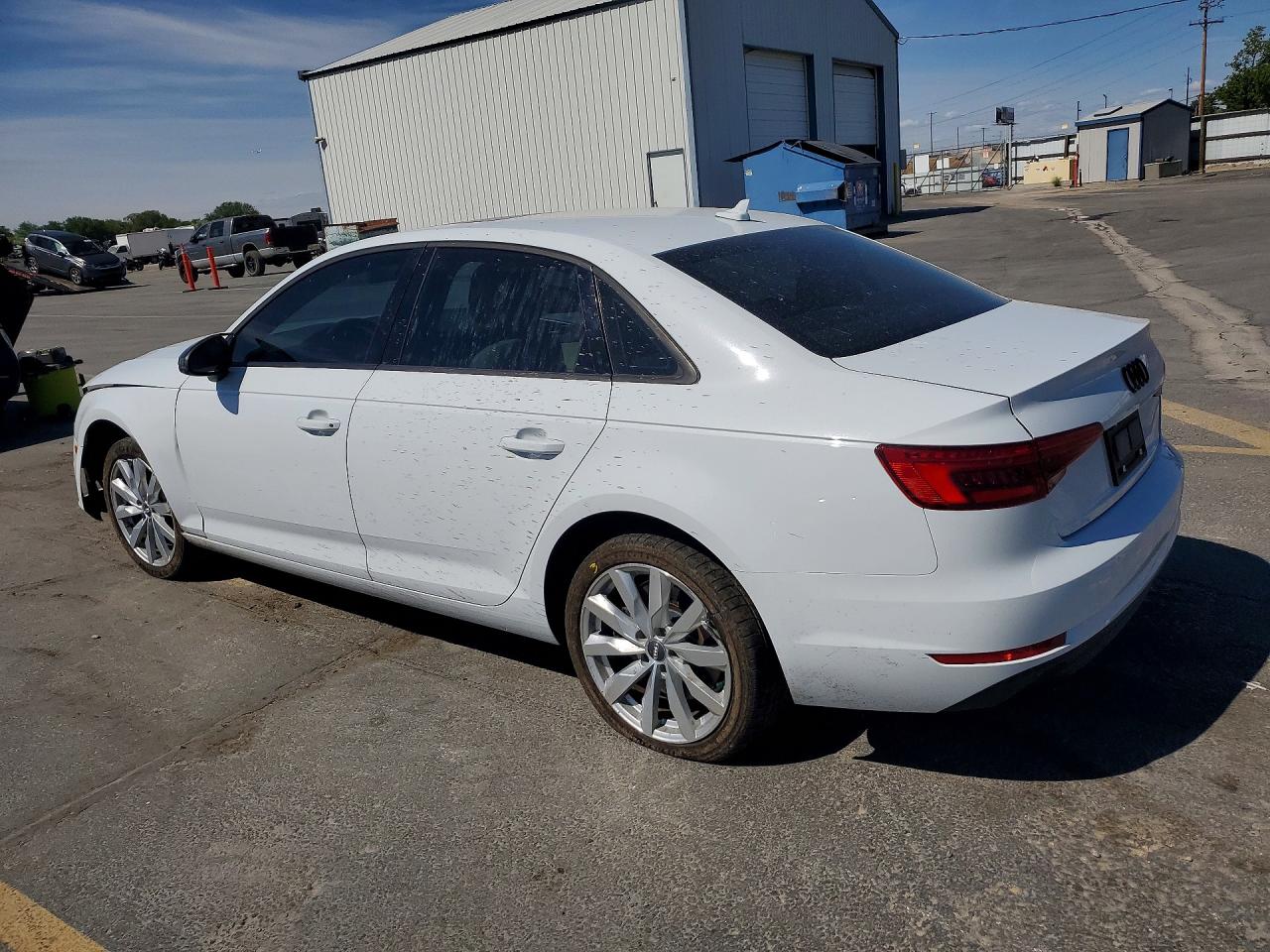 Audi A4 Premium