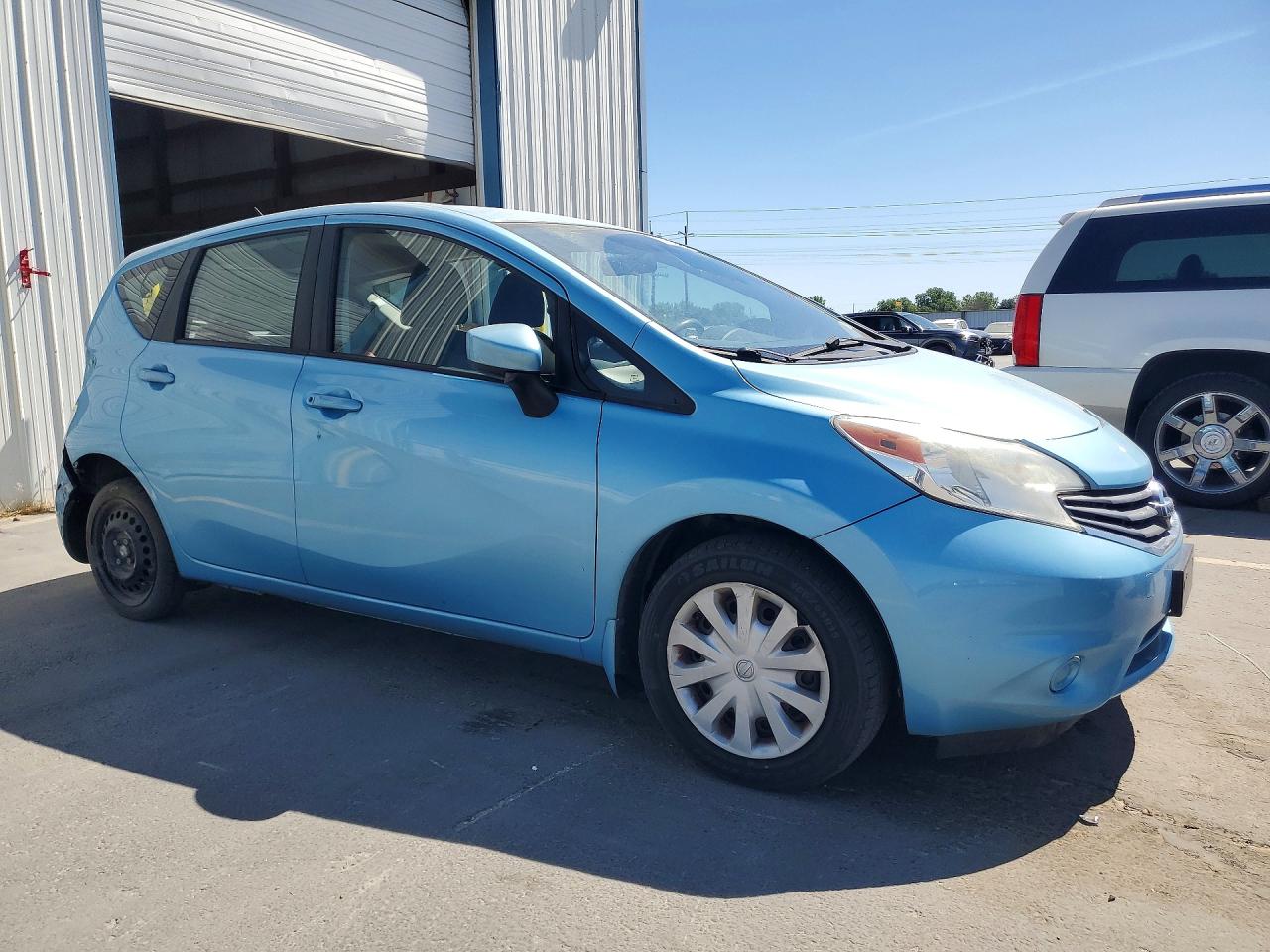 Nissan Versa S Plus