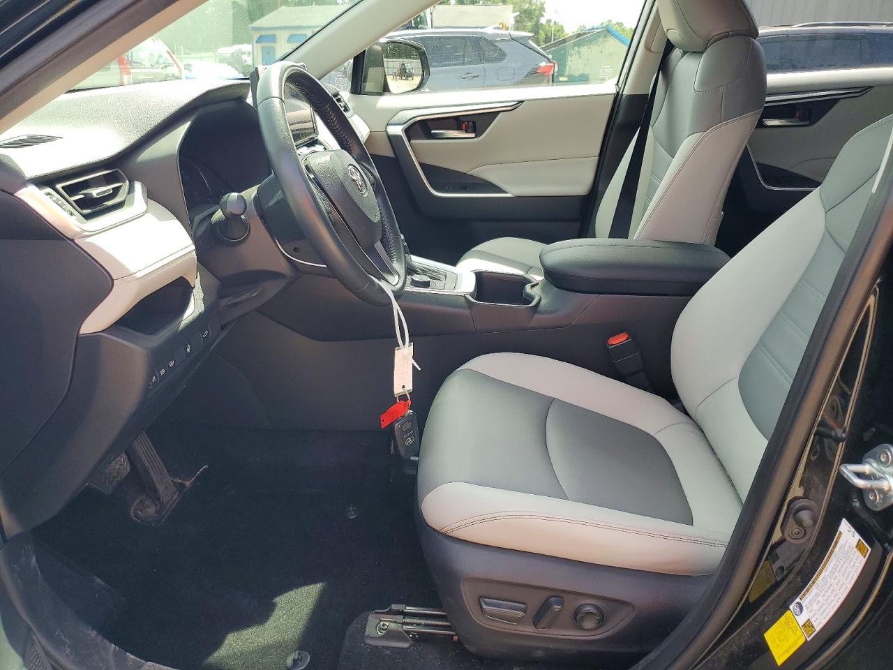 Toyota RAV4 Xle Premium
