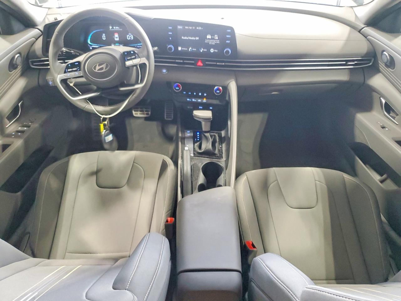 Hyundai ELANTRA Sel Sport